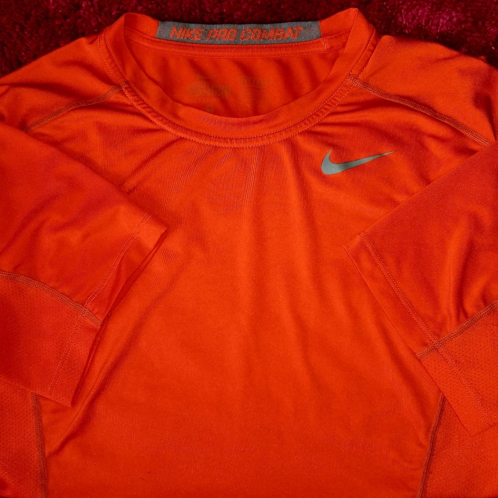 NIKE PRO COMBAT DRI FIT ATHLETIC SHIRT